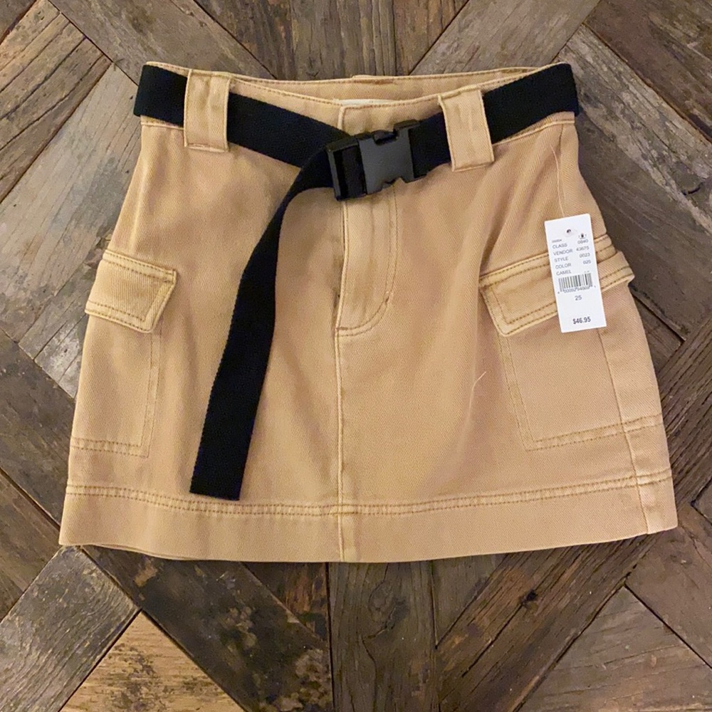 Adorable Pacsun Belted Skirt